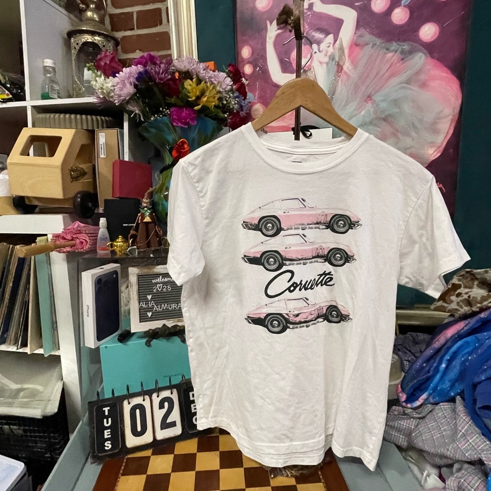 GENERAL MOTORS PINK CORVETTE WOMENS T SHIRT